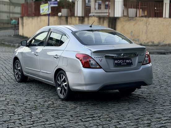NISSAN-VERSA-1.6 16V FLEXSTART UNIQUE 4P MANUAL NISSAN-VERSA-2015