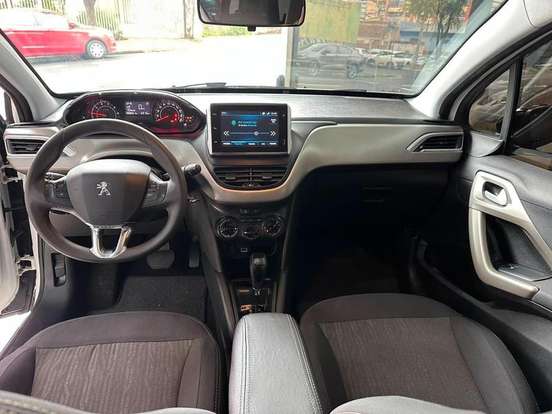 PEUGEOT-2008-2021