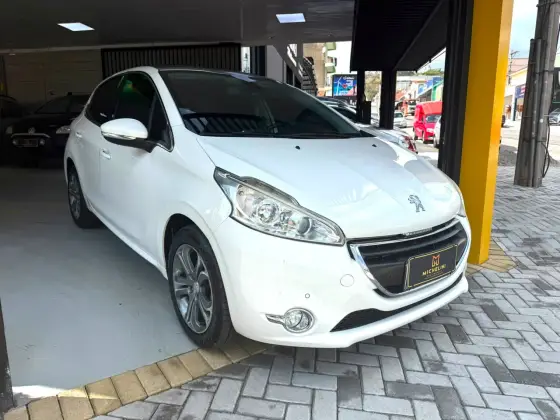 PEUGEOT 208 1.6 GRIFFE 16V FLEX 4P AUTOMÁTICO