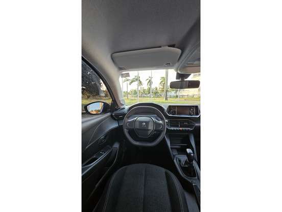 PEUGEOT-208-2023