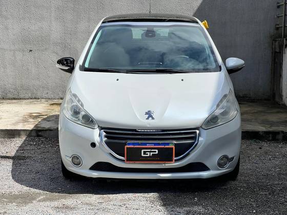 PEUGEOT 208 1.6 GRIFFE 16V FLEX 4P AUTOMÁTICO
