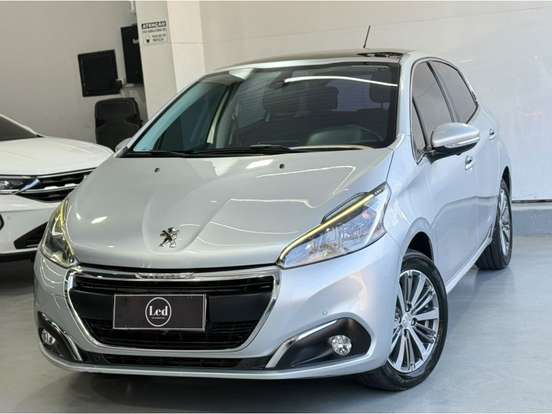 PEUGEOT-208-2016