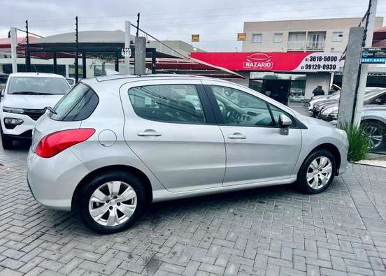 PEUGEOT-308-2013