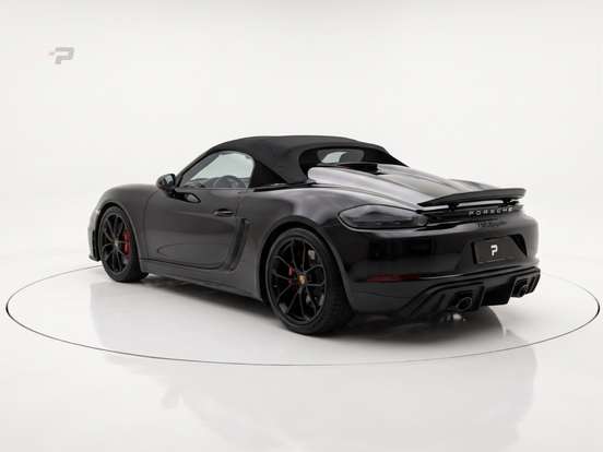 PORSCHE-718-2021