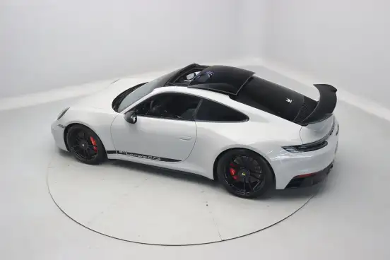 PORSCHE-911-2024