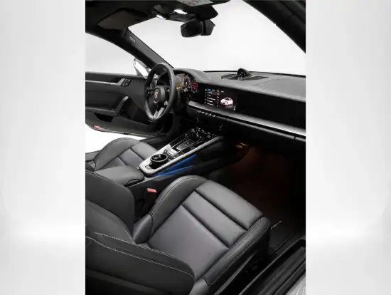 PORSCHE-911-2025