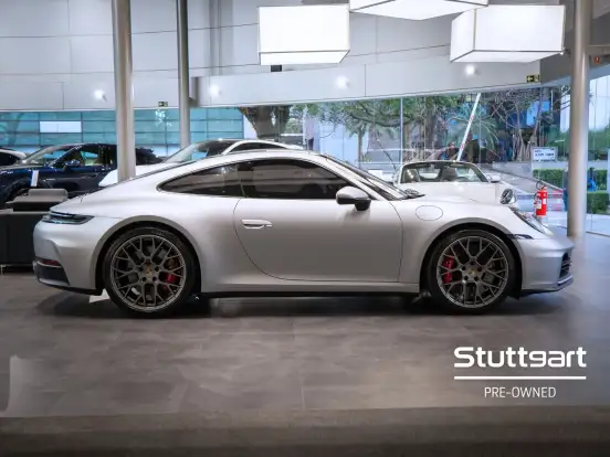 PORSCHE-911-2025