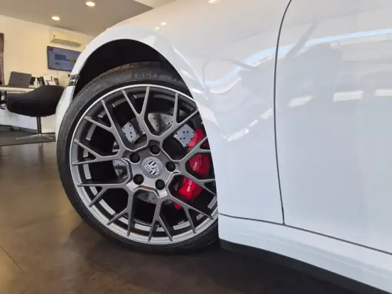 PORSCHE-911-2019