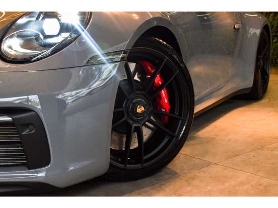 PORSCHE-911-2022