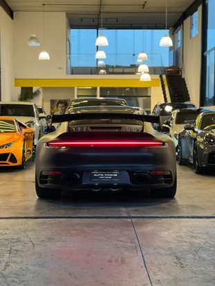 PORSCHE-911-2020