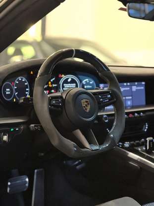 PORSCHE-911-2020