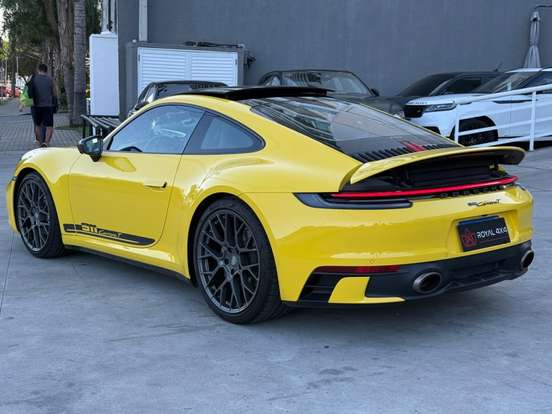 PORSCHE-911-2024