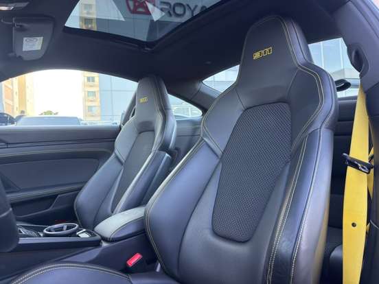 PORSCHE-911-2024