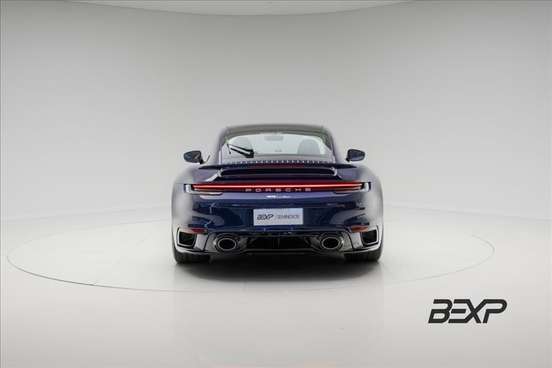 PORSCHE-911-2023