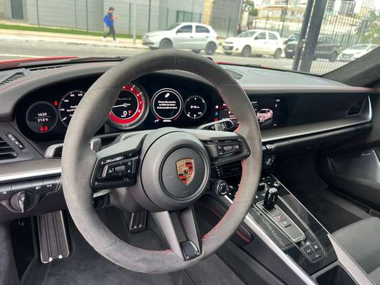 PORSCHE-911-2023