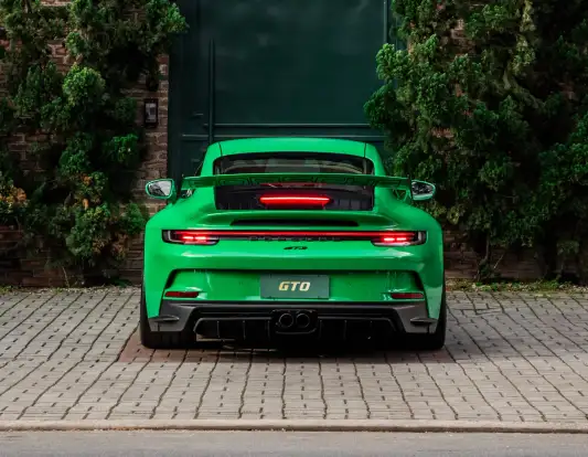 PORSCHE-911-2021