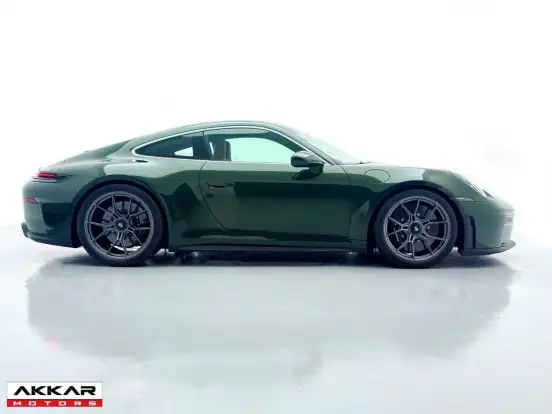 PORSCHE-911-2025