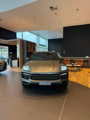 PORSCHE-CAYENNE-2019