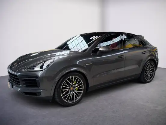 PORSCHE-CAYENNE-2021