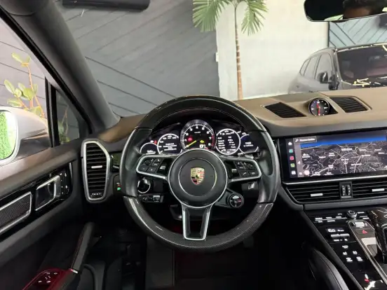 PORSCHE-CAYENNE-2022
