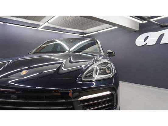 PORSCHE-CAYENNE-2023