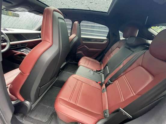 PORSCHE-CAYENNE-2024