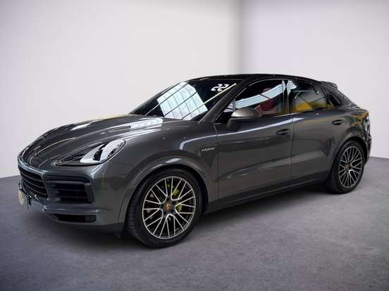 PORSCHE-CAYENNE-2021