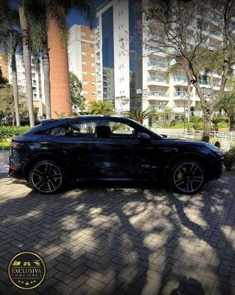 PORSCHE-CAYENNE-2023