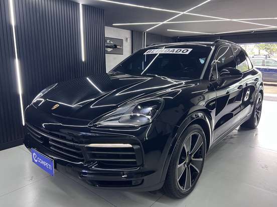 PORSCHE-CAYENNE-2022