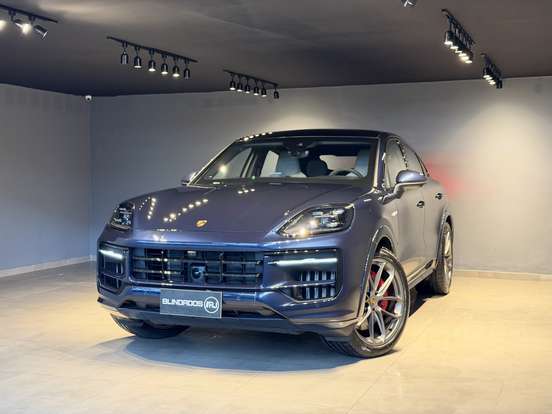PORSCHE-CAYENNE-2025