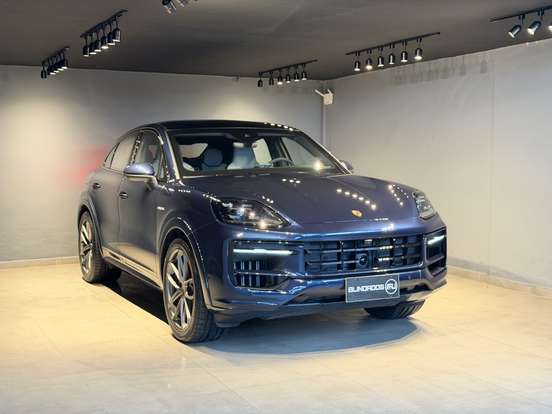 PORSCHE-CAYENNE-2025