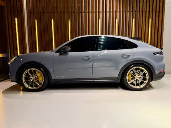 PORSCHE-CAYENNE-2024