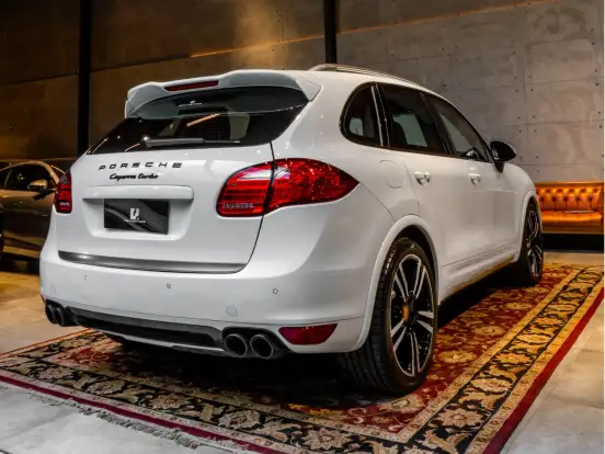 PORSCHE-CAYENNE-4.8 4X4 V8 32V TURBO GASOLINA 4P TIPTRONIC PORSCHE-CAYENNE-2010