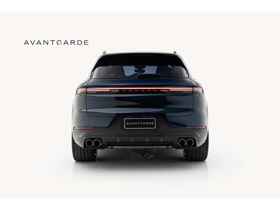 PORSCHE-CAYENNE-2024
