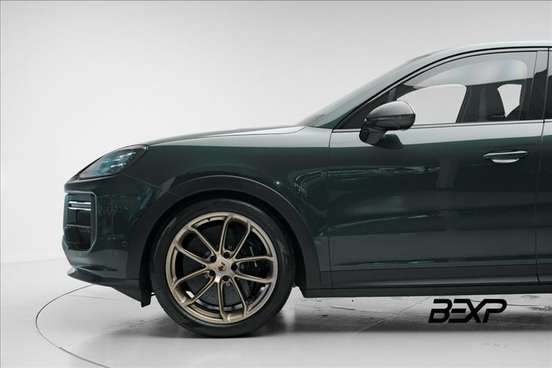 PORSCHE-CAYENNE-2025