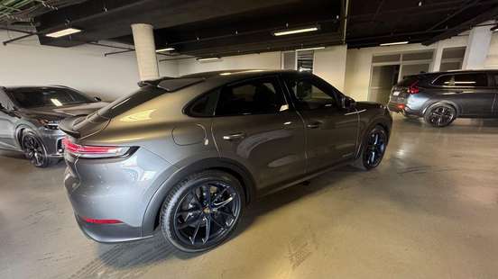 PORSCHE-CAYENNE-2023