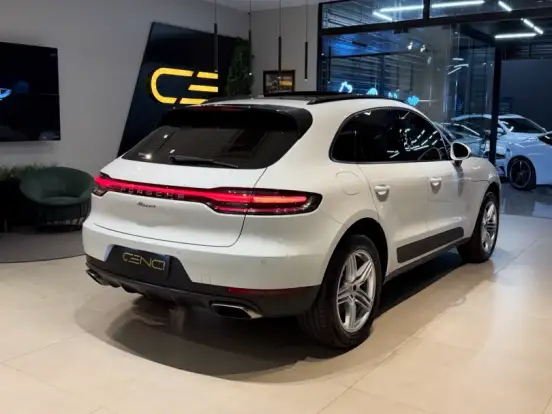 PORSCHE-MACAN-2.0 16V GASOLINA 4P AUTOMÁTICO PORSCHE-MACAN-2019