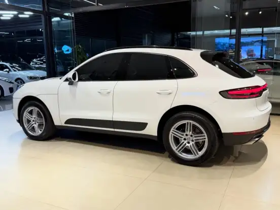 PORSCHE-MACAN-2.0 16V GASOLINA 4P AUTOMÁTICO PORSCHE-MACAN-2019