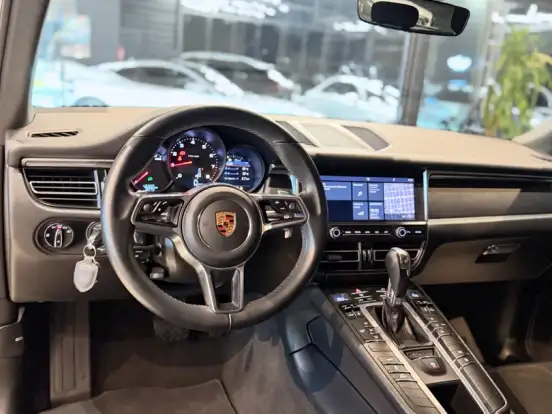 PORSCHE-MACAN-2.0 16V GASOLINA 4P AUTOMÁTICO PORSCHE-MACAN-2019