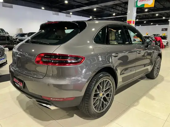 PORSCHE-MACAN-2018
