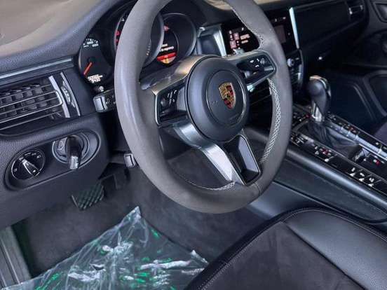 PORSCHE-MACAN-2.0 16V GASOLINA 4P AUTOMÁTICO PORSCHE-MACAN-2020