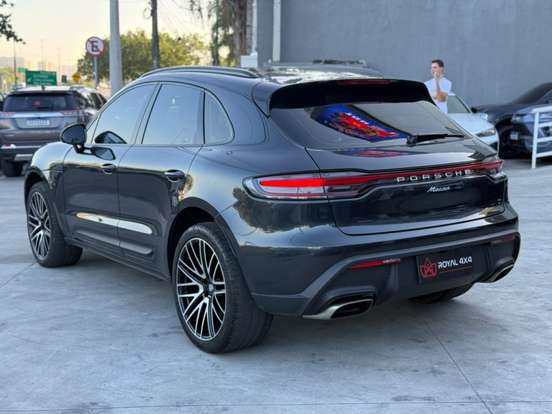 PORSCHE-MACAN-2022