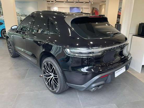 PORSCHE-MACAN-2025