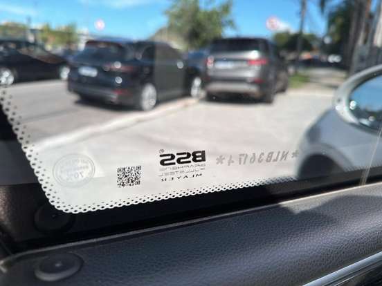PORSCHE-MACAN-2022