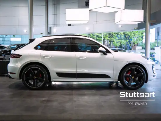 PORSCHE-MACAN-2016