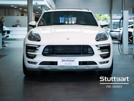 PORSCHE-MACAN-2016