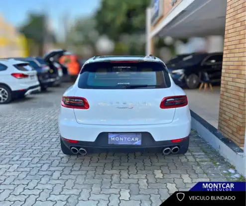 PORSCHE-MACAN-2018
