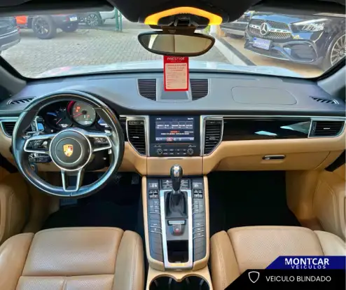 PORSCHE-MACAN-2018