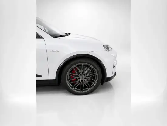 PORSCHE-MACAN-2025