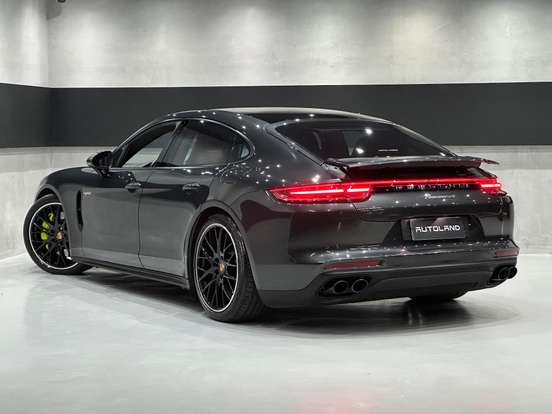 PORSCHE-PANAMERA-2.9 V6 E-HYBRID 4 EXECUTIVE PDK PORSCHE-PANAMERA-2020